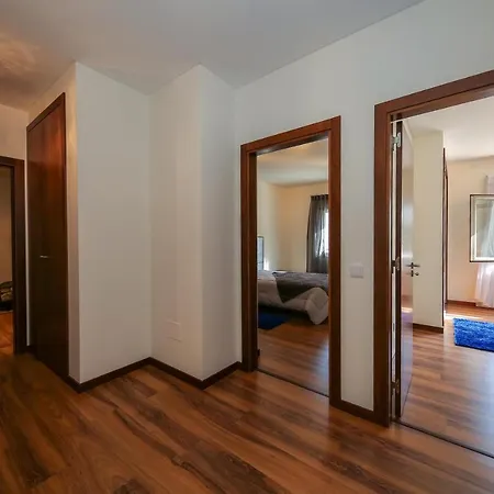 Lusitano Apartment *
